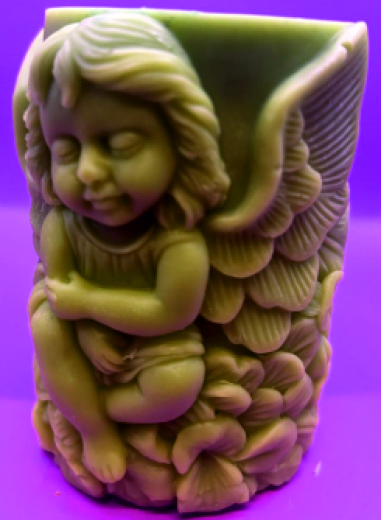 niedliche Engelsstatue