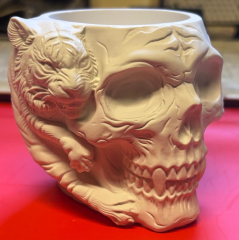 Totenkopf mit Tiger (Aufbewahrungsbox)